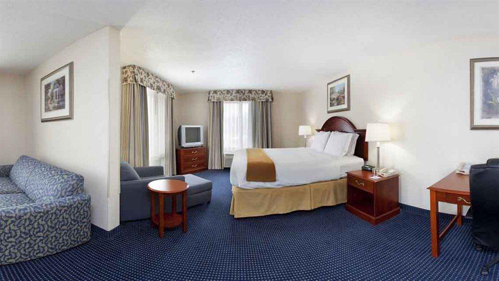 Holiday Inn Express Hotel & Suites Cleveland-Richfield By Ihg Brecksville Luaran gambar