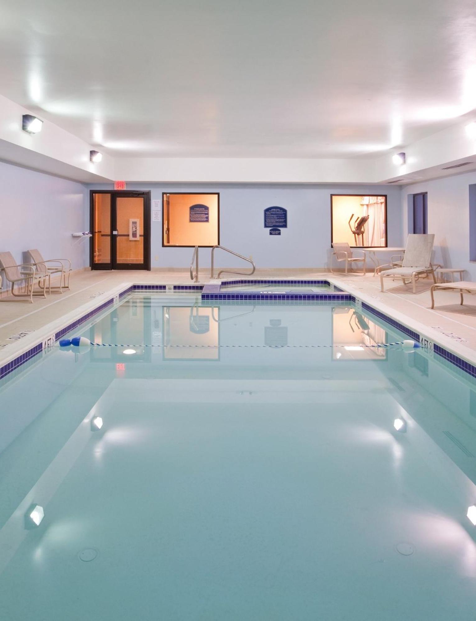 Holiday Inn Express Hotel & Suites Cleveland-Richfield By Ihg Brecksville Luaran gambar